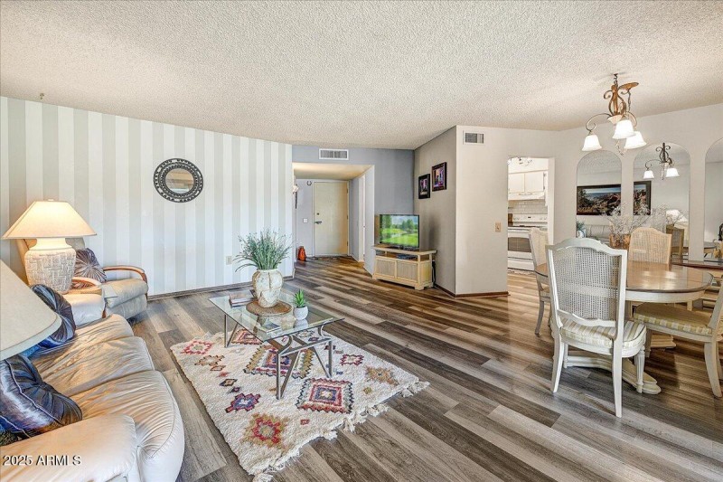 05-Living Room III