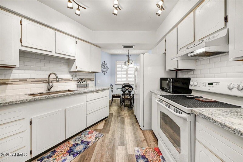 10-Kitchen II
