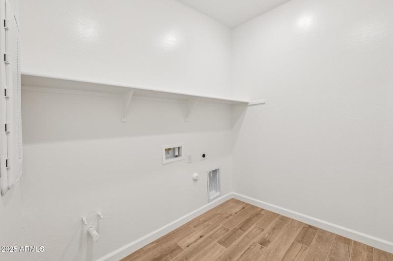 20-web-or-mls-E Twin Acres Dr-S0708-020