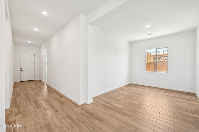 22-web-or-mls-E Twin Acres Dr-S0708-022