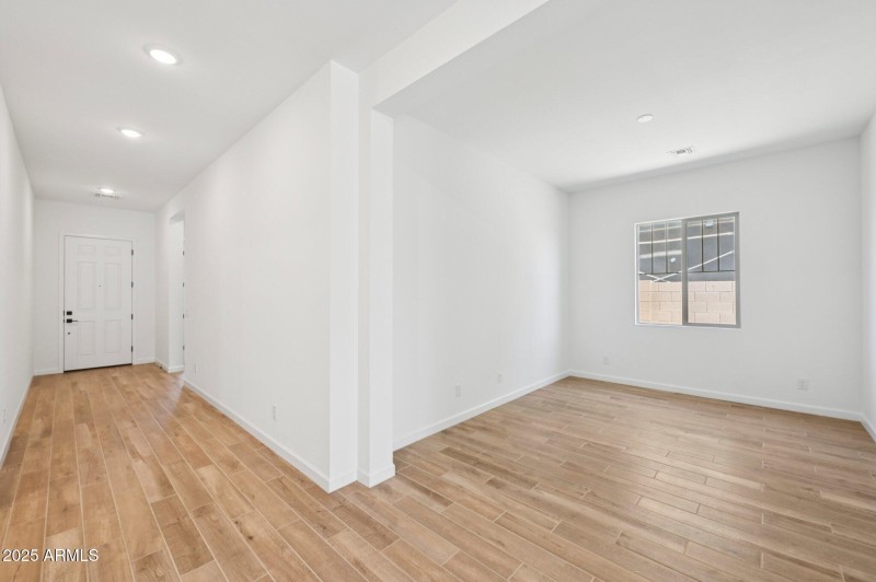 6-web-or-mls-E Twin Acres Dr-S0708-006
