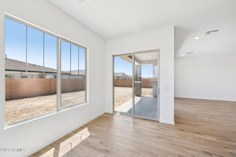 9-web-or-mls-E Twin Acres Dr-S0708-009