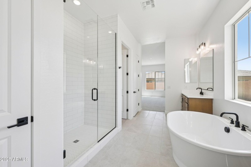 26-web-or-mls-E Twin Acres Dr-S0708-026