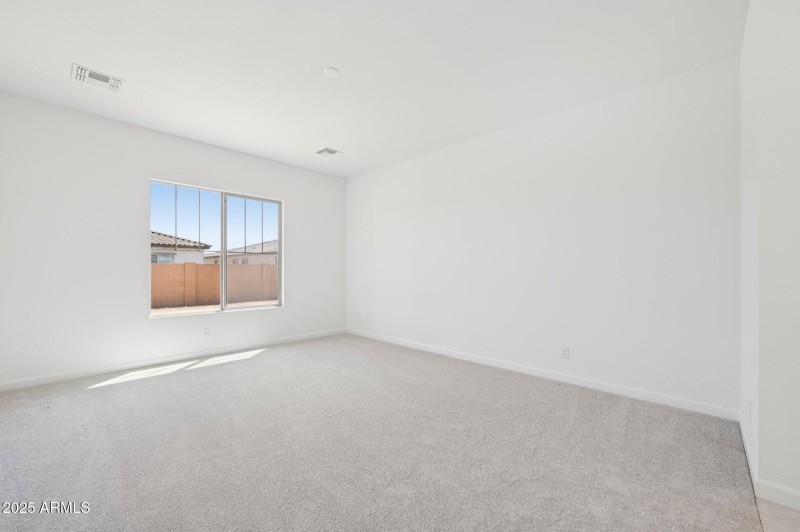 29-web-or-mls-E Twin Acres Dr-S0708-029
