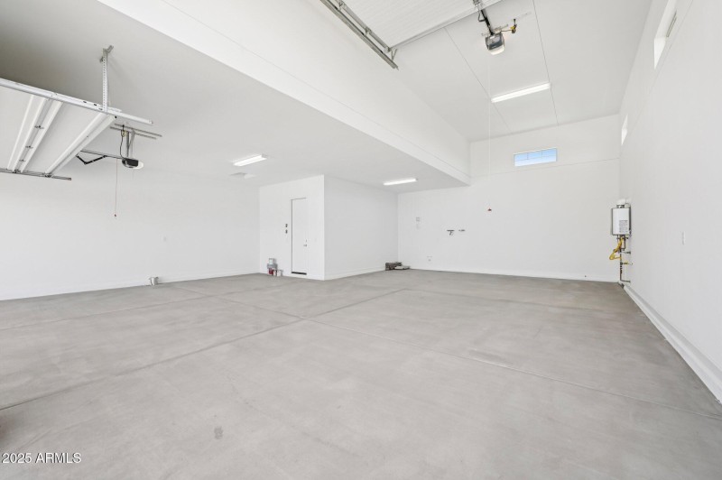 30-web-or-mls-E Twin Acres Dr-S0708-030