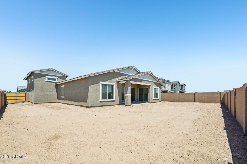 33-web-or-mls-E Twin Acres Dr-S0708-033