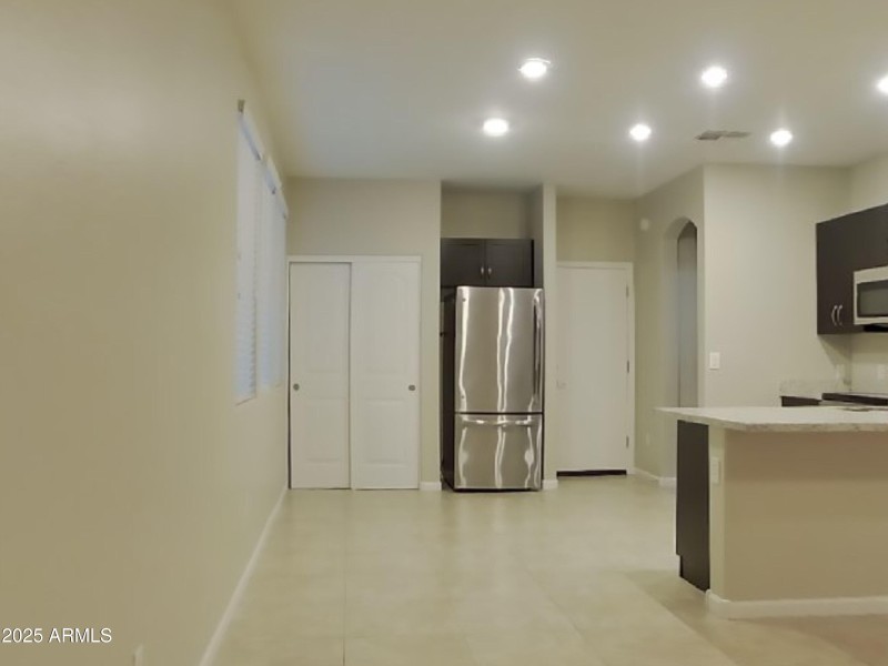 4_pc_h9aD8JD0pi_oaJvG7boIk_other_room_mS