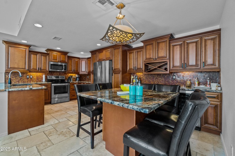 Via Linda Daytime-36