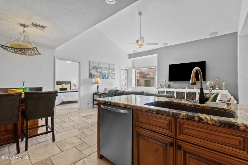 Via Linda Daytime-39