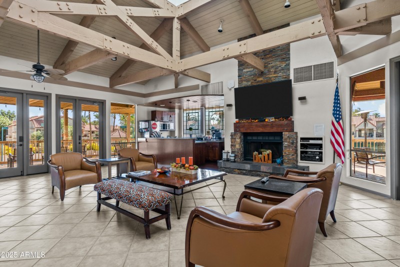 Via Linda Daytime-15