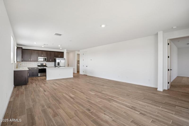 4-web-or-mls-W Bajada Rd-S0708-004