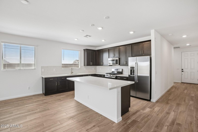 7-web-or-mls-W Bajada Rd-S0708-007