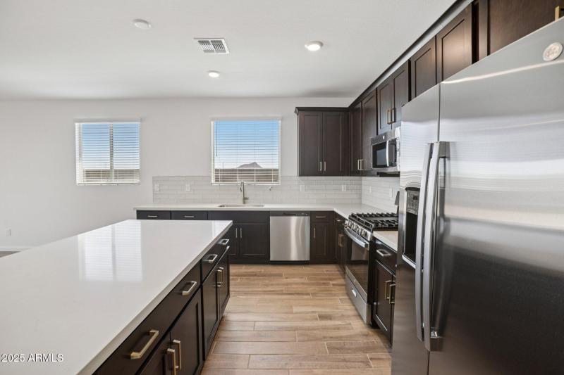 8-web-or-mls-W Bajada Rd-S0708-008