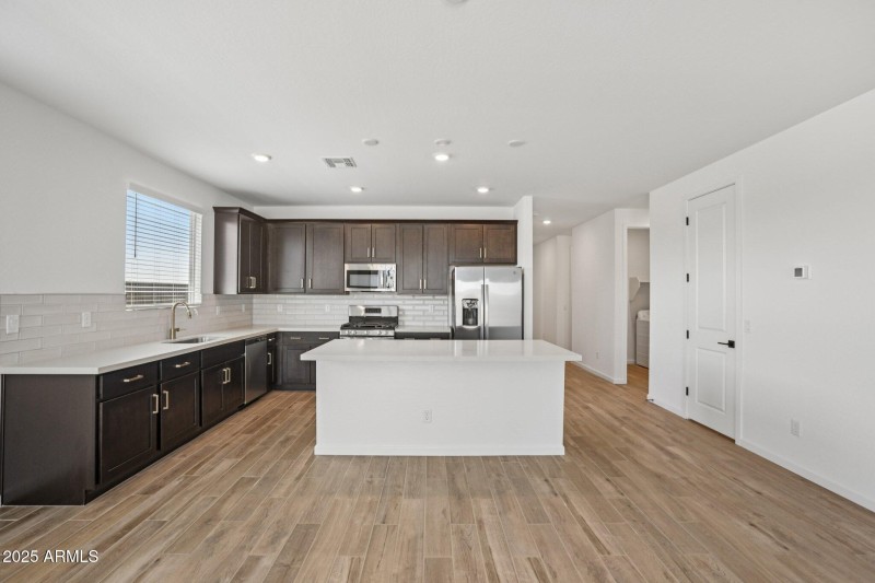 10-web-or-mls-W Bajada Rd-S0708-010