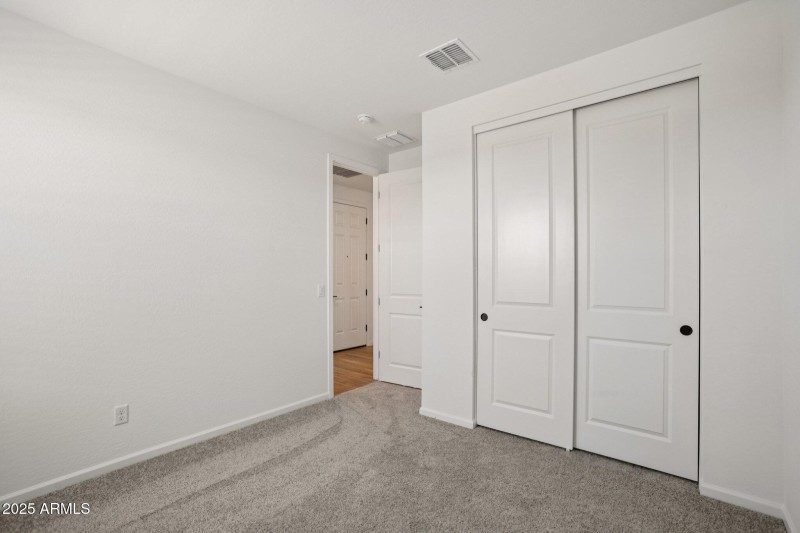 13-web-or-mls-W Bajada Rd-S0708-013