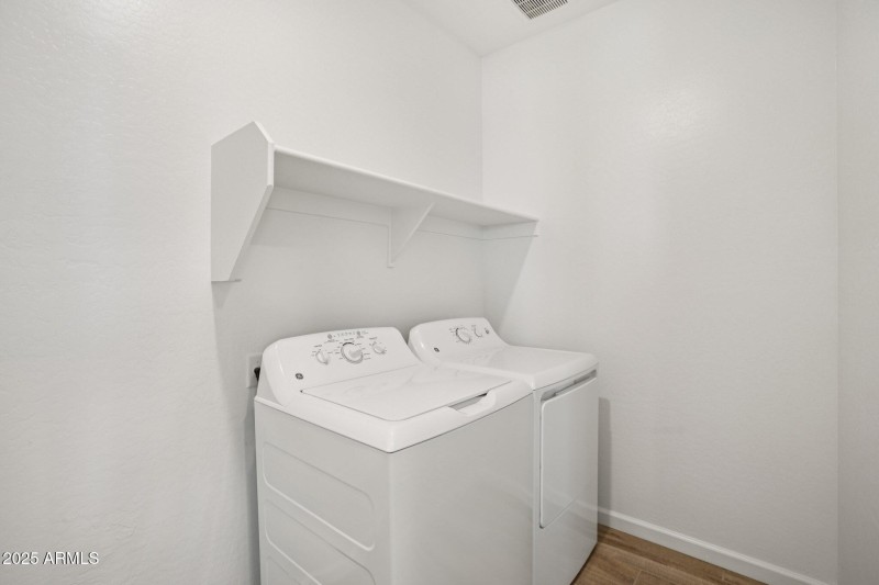 14-web-or-mls-W Bajada Rd-S0708-014