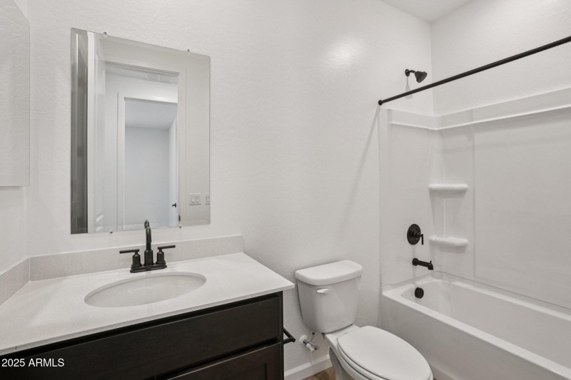 17-web-or-mls-W Bajada Rd-S0708-017