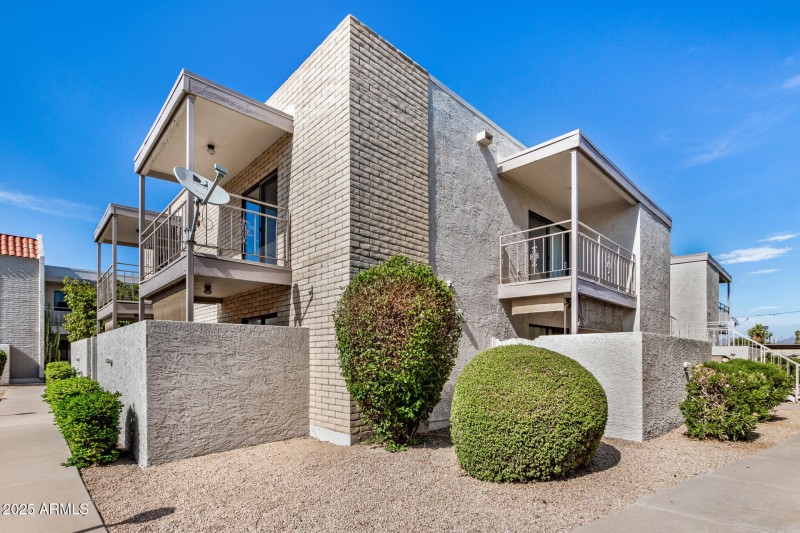 02 - Cave Creek