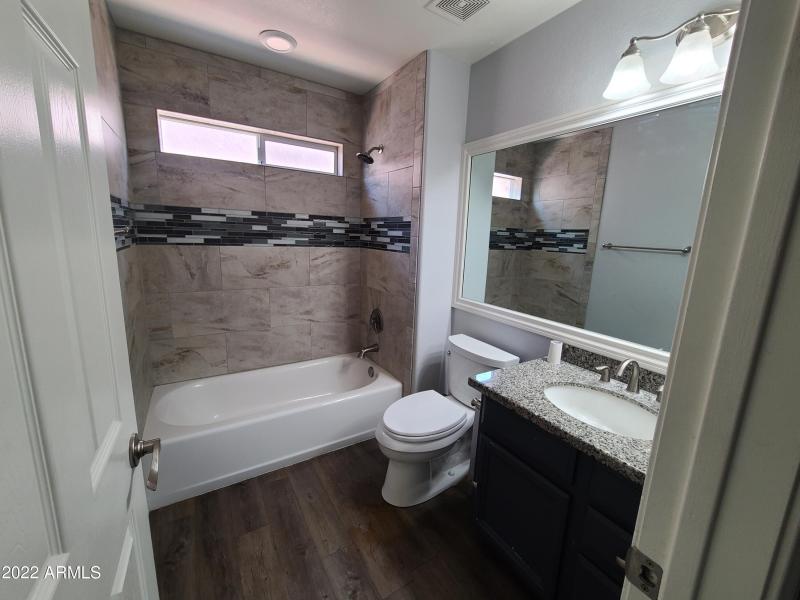 cindy guest bath