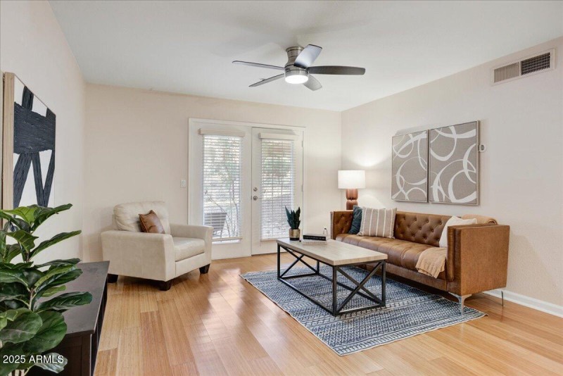 04-Living Room