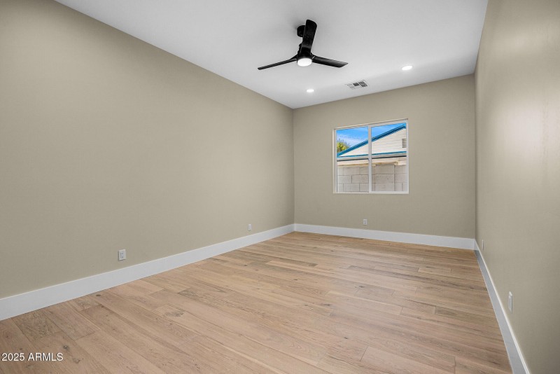 guest bedroom2