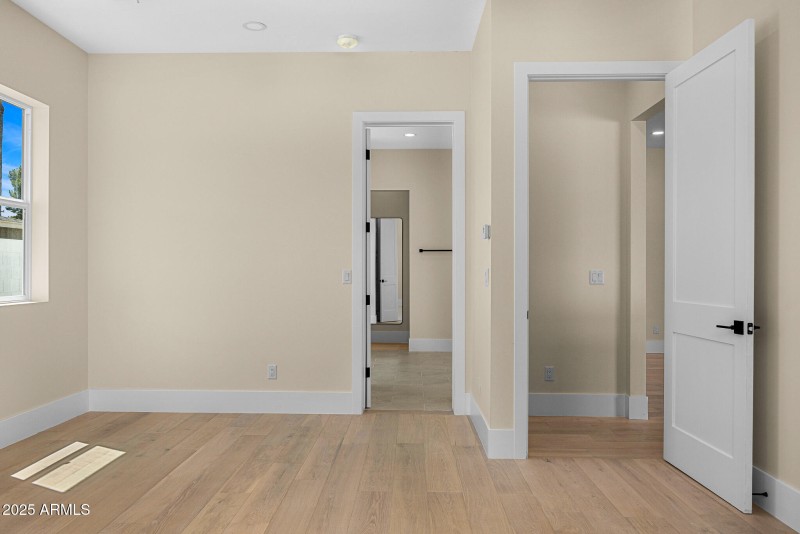 primary bedroom2