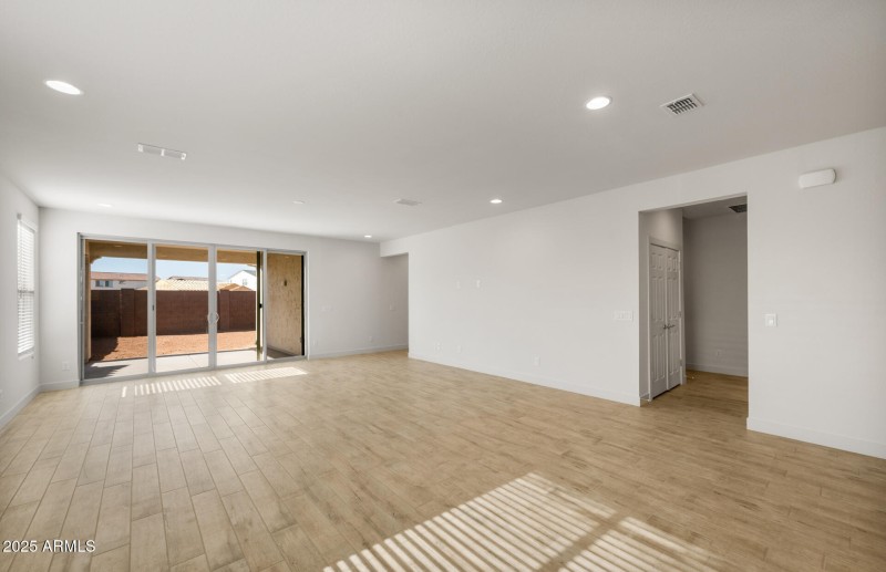 Cafe/Gathering Room