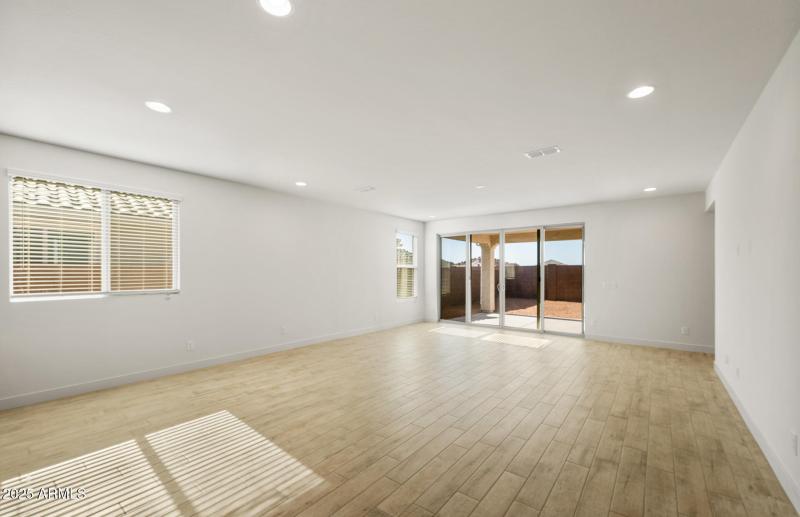 Cafe/Gathering Room