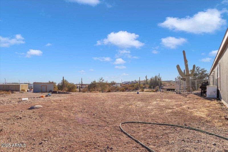 27-28383 N Mildred Ln