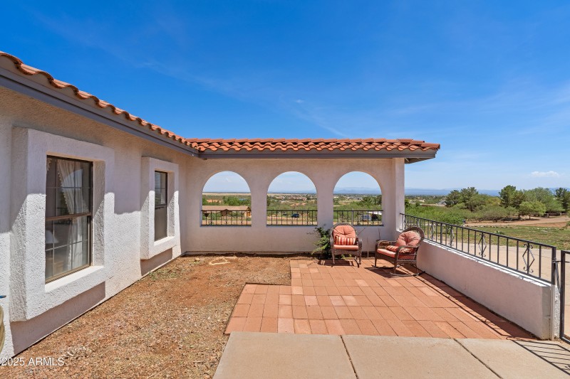 Front Courtyard with Mountain Views