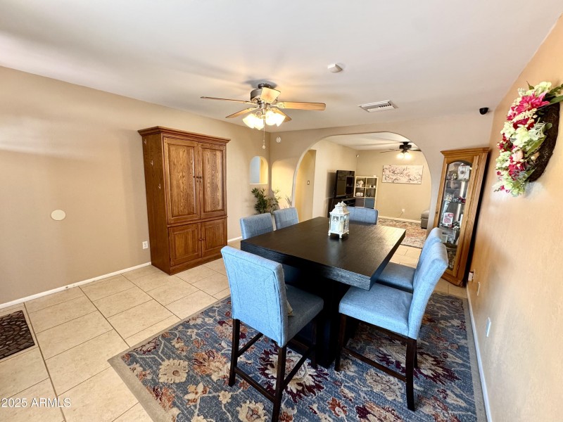 Entry/dining