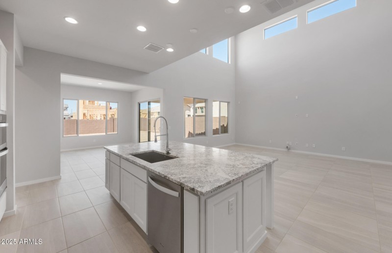 Kitchen/Cafe/Gathering Room