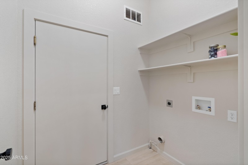 Laundry Room to Garage