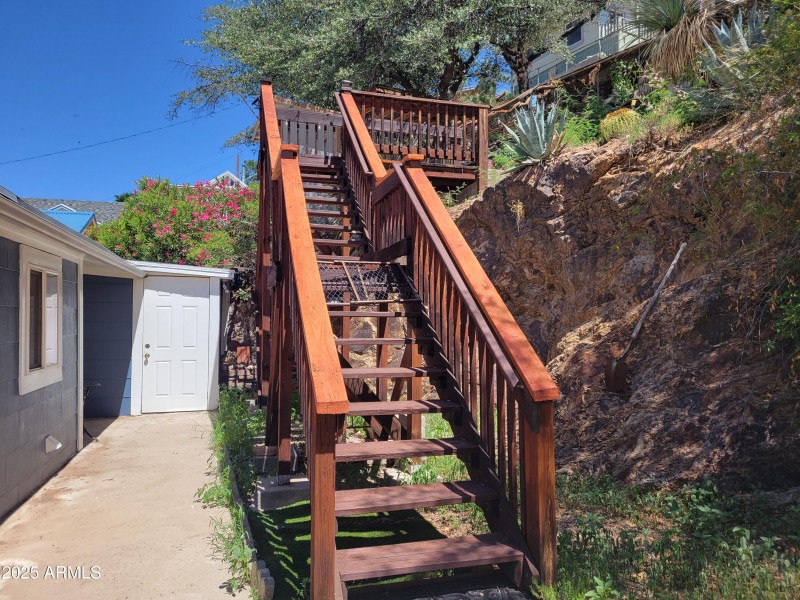 721 Tombstone Cyn