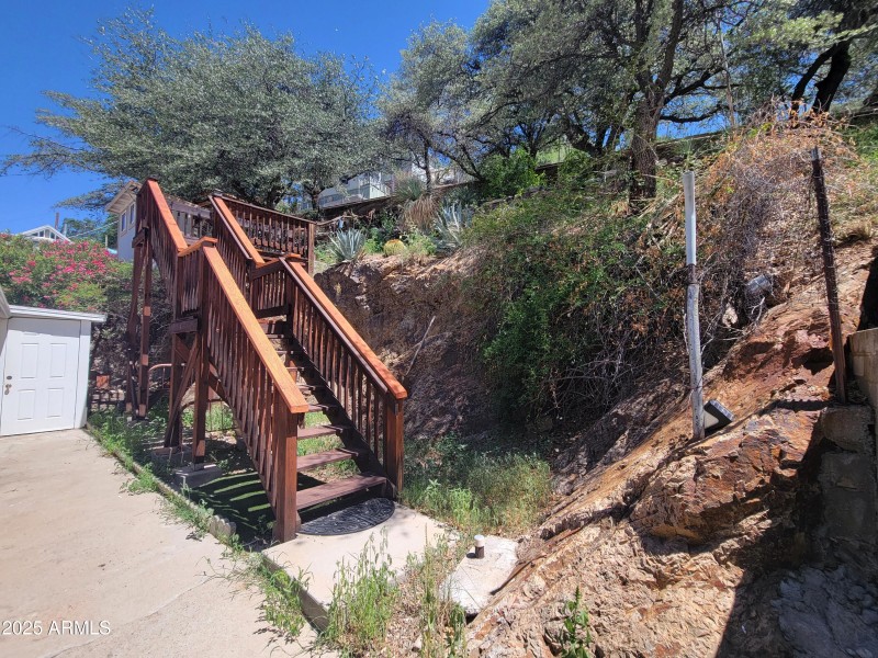 721 Tombstone Cyn