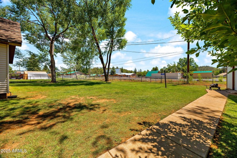 1635CherylLn-Pinetop-AZ-25