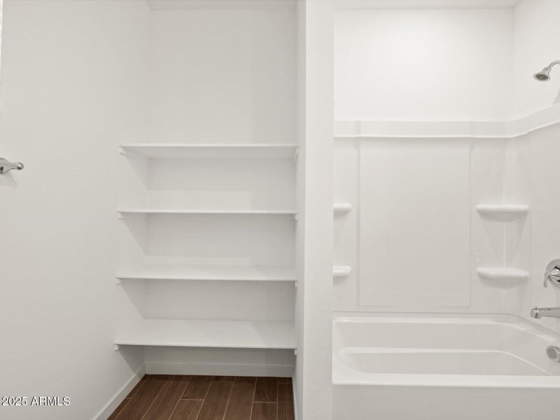Bath 2 with Storage