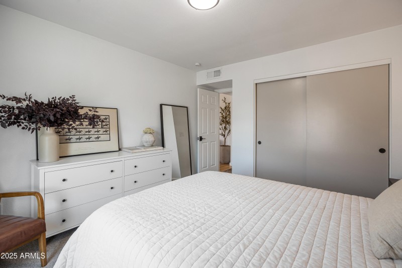 Guest Bedroom #1