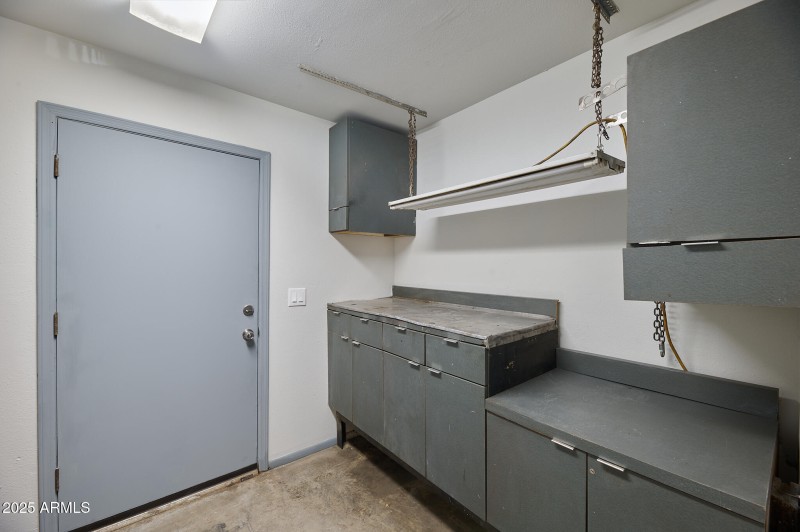 Work shop/storage room