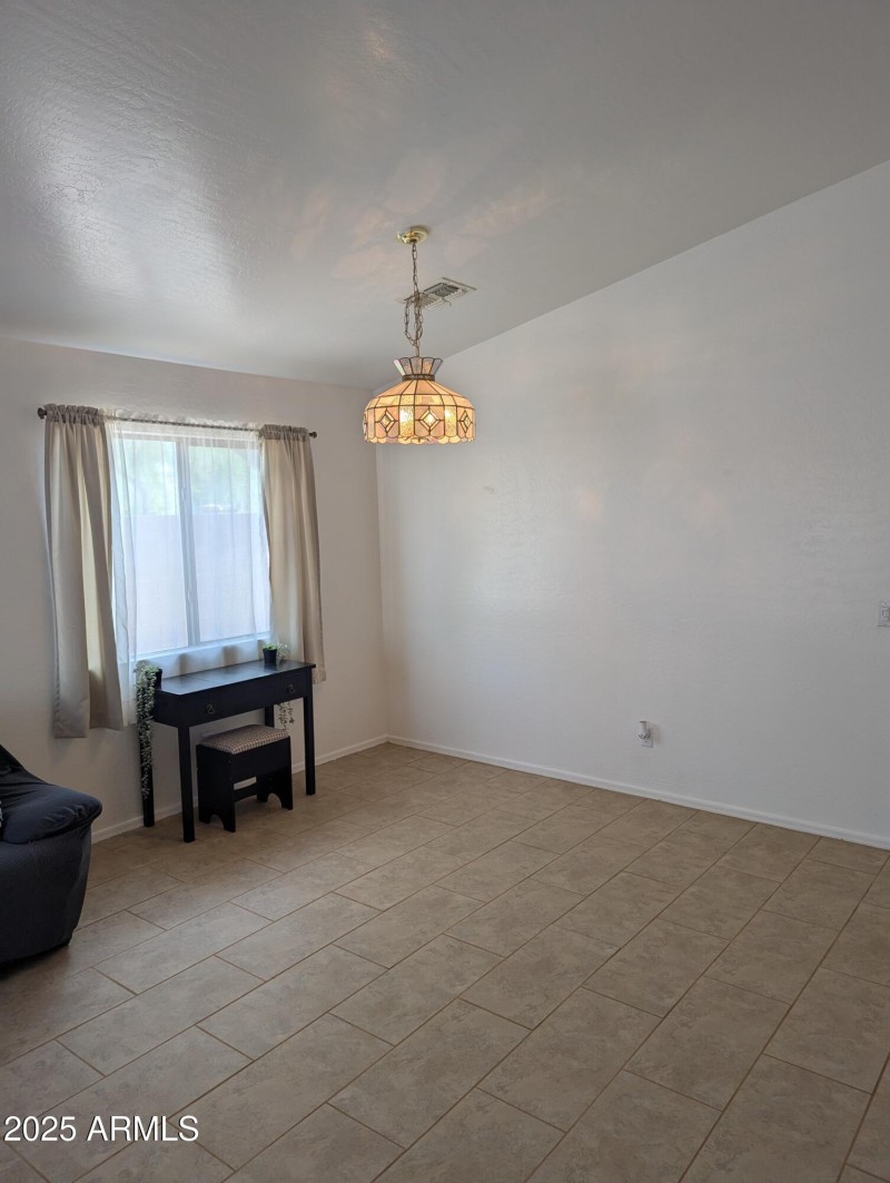 PXL_20250807_225259402