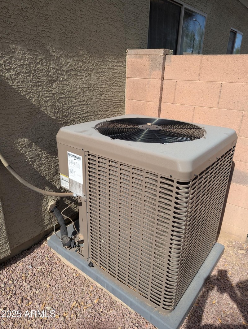 PXL_20250807_225640825