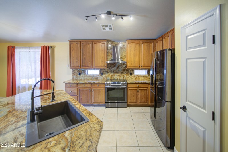 Kitchen 3