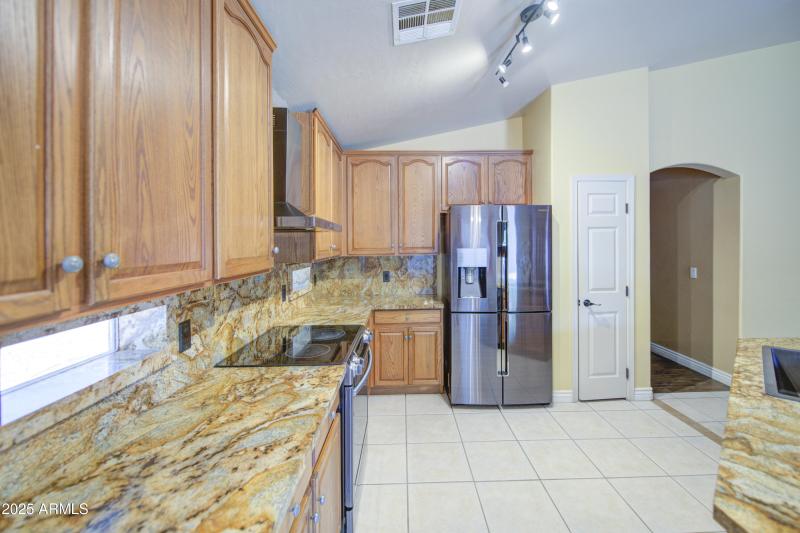 Kitchen 4