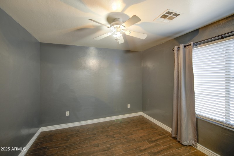 Bedroom 3-pic 1