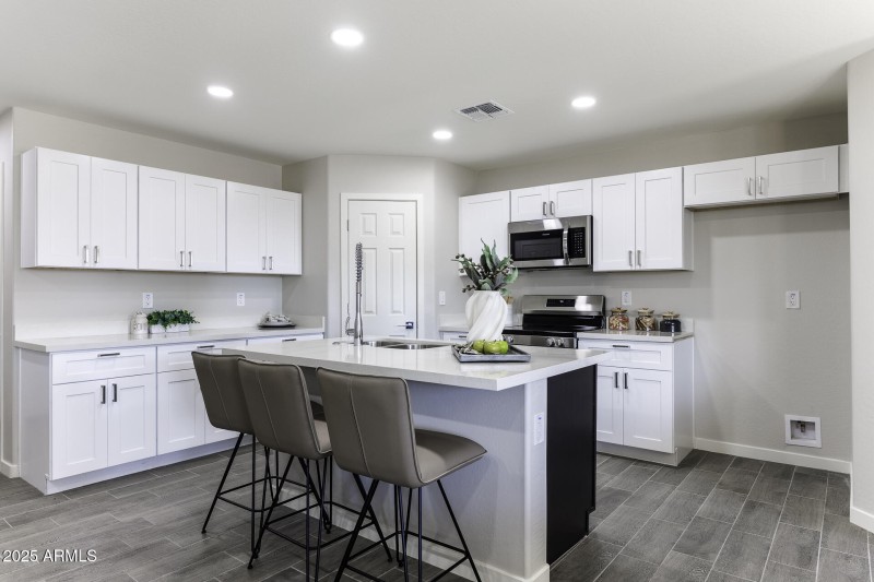 3. Kitchen 6