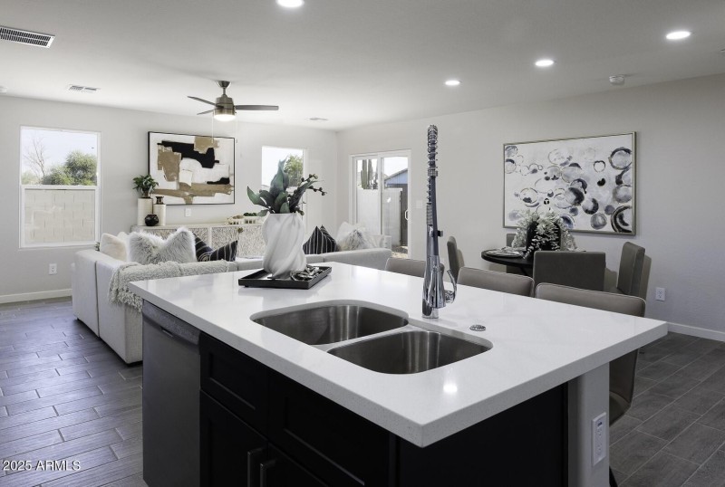 6. Kitchen 4