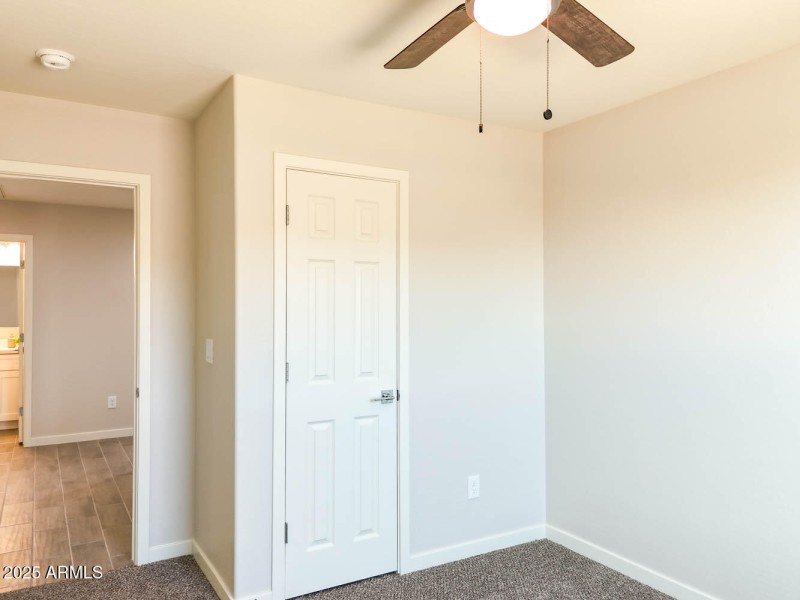 15438 Overfield-35