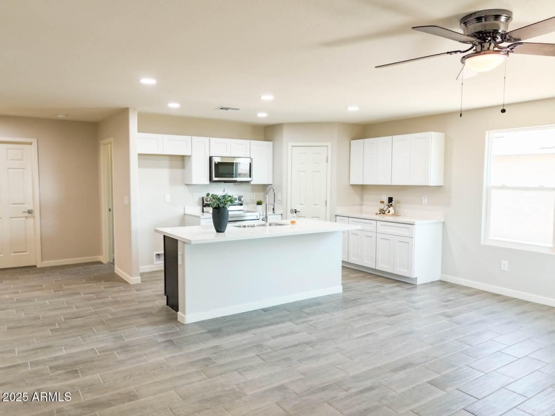 15438 Overfield-52