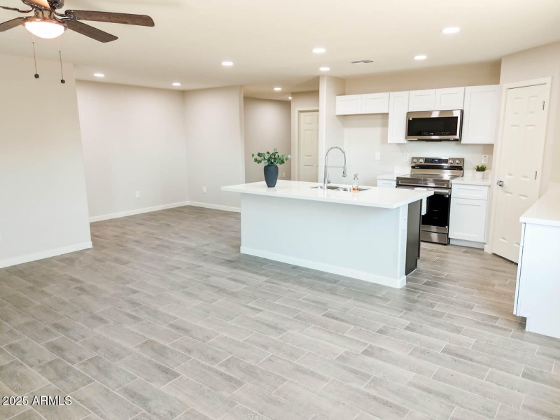 15438 Overfield-54