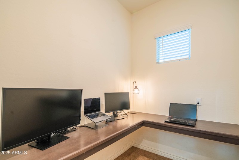 Office/Tech Center